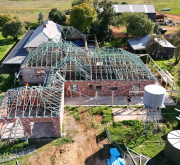 bb building construction with roofing